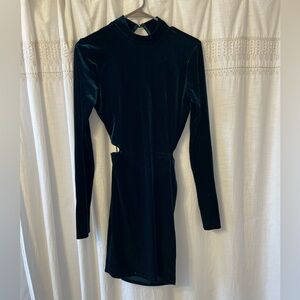 Vintage Velvet Long Sleeve Dress in Deep Emerald Green